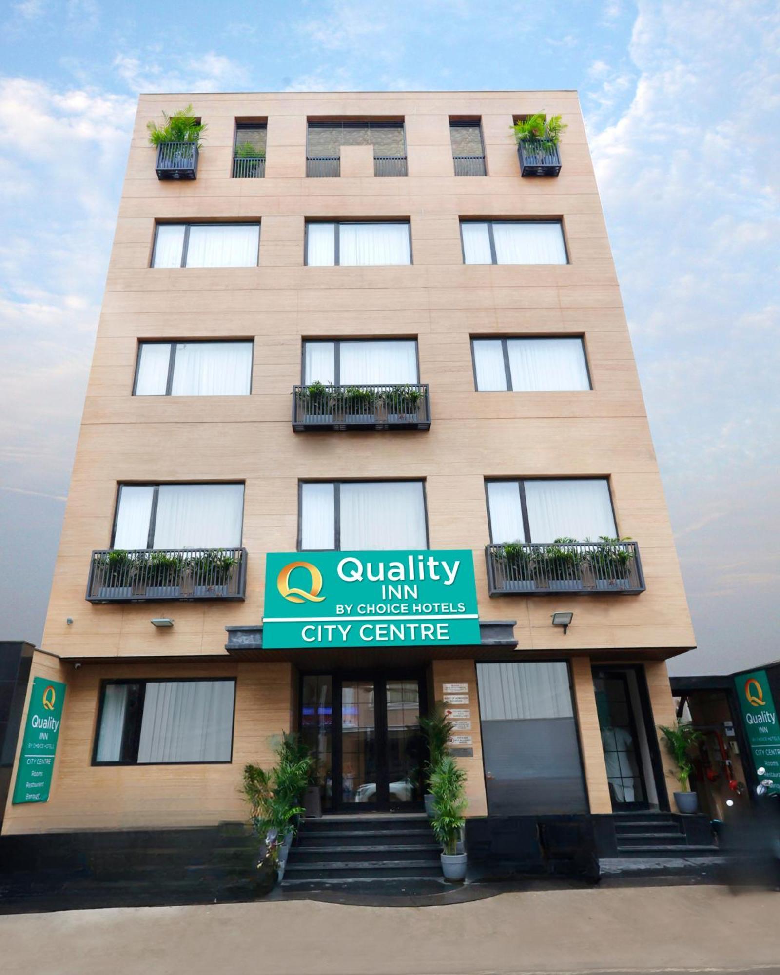 Quality Inn City Centre فاراناسي المظهر الخارجي الصورة